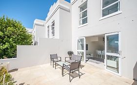 3 Canterbury Square